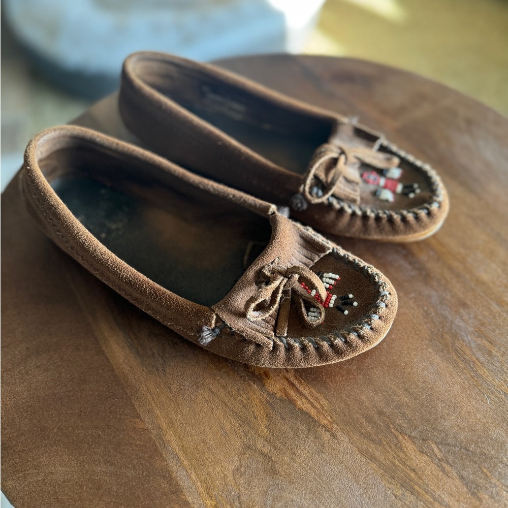 Women's Minnetonka size 7.5